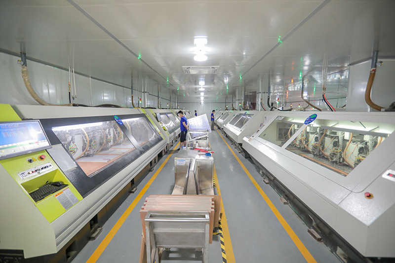 數(shù)控鉆孔機